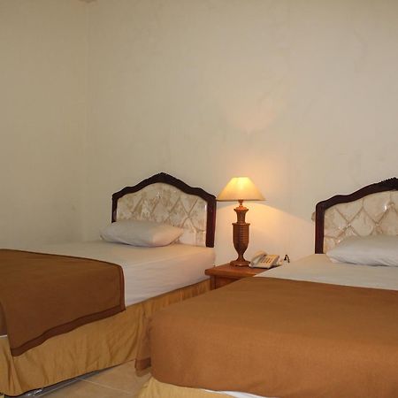 Sinar Bintang Hotel Cepu Zewnętrze zdjęcie