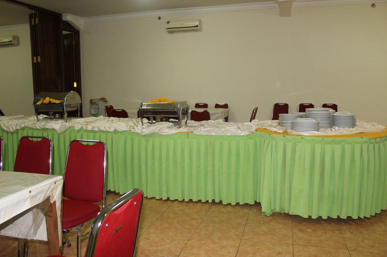 Sinar Bintang Hotel Cepu Zewnętrze zdjęcie