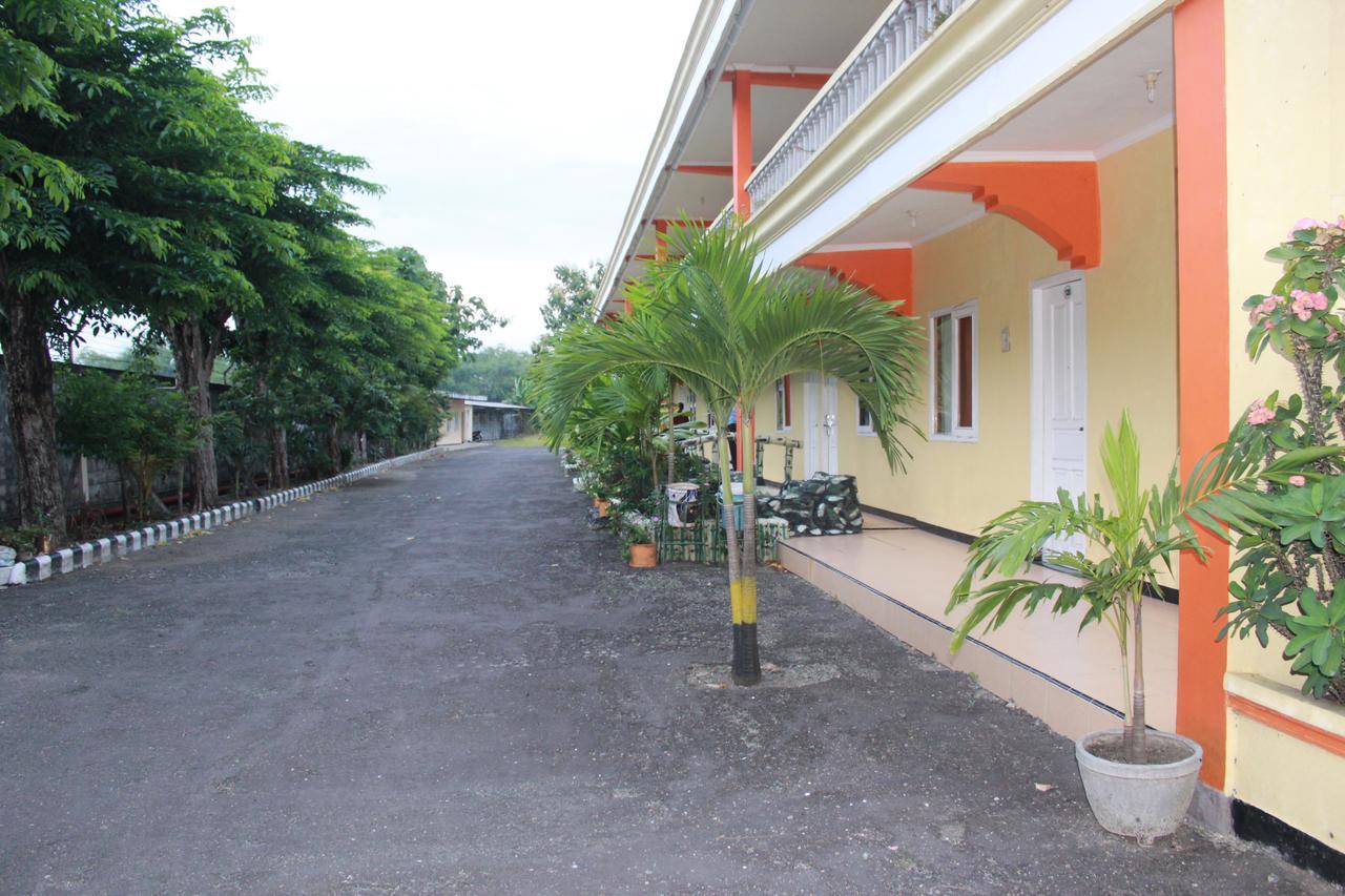 Sinar Bintang Hotel Cepu Zewnętrze zdjęcie