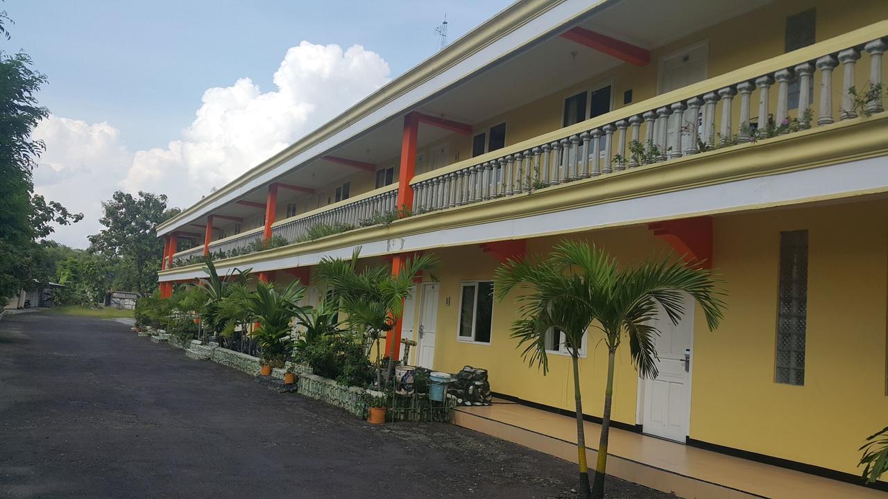 Sinar Bintang Hotel Cepu Zewnętrze zdjęcie